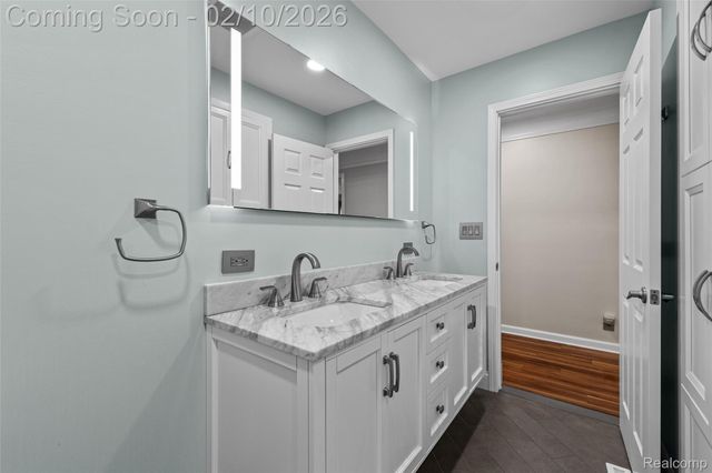 49775 Keycove Street, Chesterfield Township, MI 48047