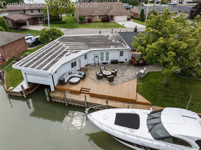 49775 Keycove Street, Chesterfield Township, MI 48047