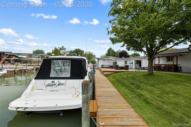 49775 Keycove Street, Chesterfield Township, MI 48047