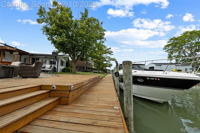 49775 Keycove Street, Chesterfield Township, MI 48047