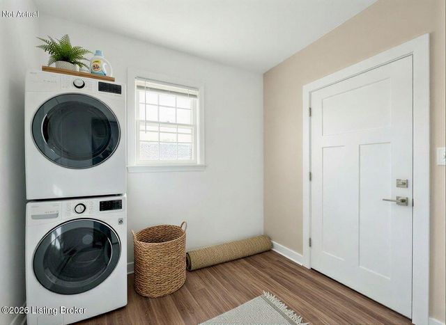 1566 Loney Ln, Louisville, KY 40216