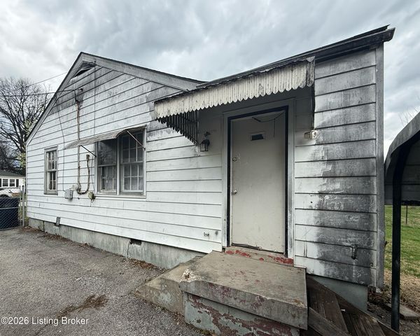 1566 Loney Ln, Louisville, KY 40216