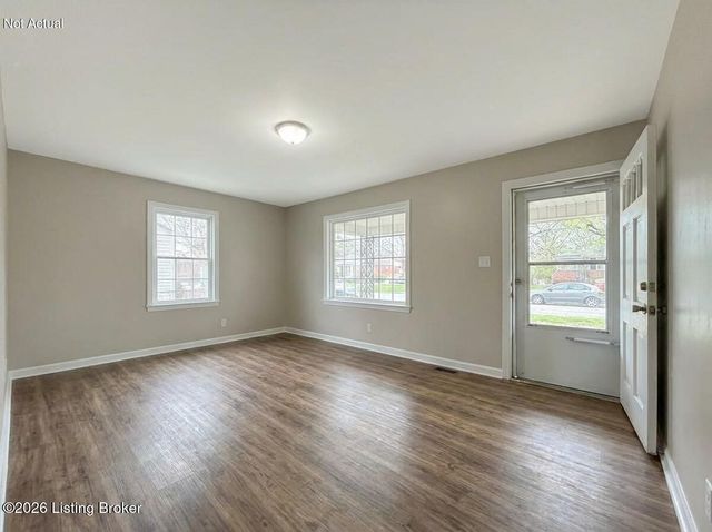 1566 Loney Ln, Louisville, KY 40216