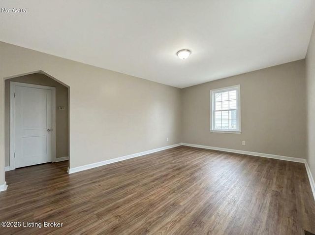 1566 Loney Ln, Louisville, KY 40216