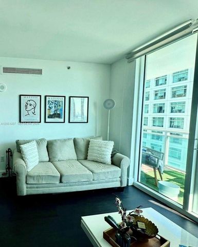 950 Brickell Bay Drive 2406, Miami, FL 33131