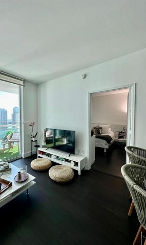 950 Brickell Bay Drive 2406, Miami, FL 33131