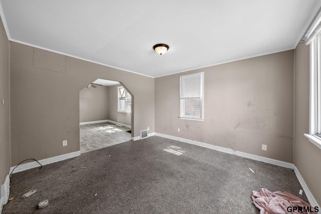 4719 S 18Th Street, Omaha, NE 68107