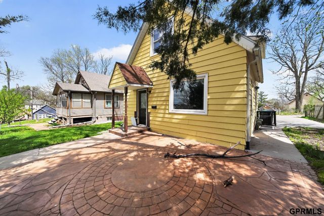 4719 S 18Th Street, Omaha, NE 68107