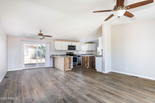 11427 W STAGECOACH Road, Arizona City, AZ 85123