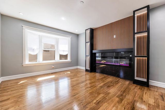 8817 S Morgan Street, Chicago, IL 60620