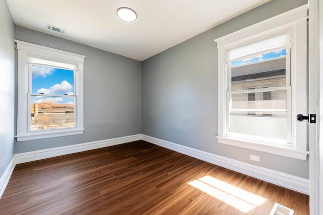 8817 S Morgan Street, Chicago, IL 60620