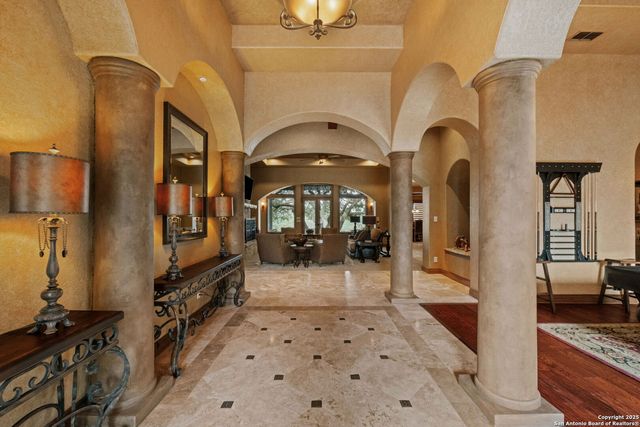 44 OAKLAND HLS, Boerne, TX 78006