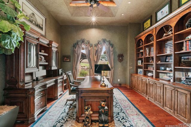 44 OAKLAND HLS, Boerne, TX 78006