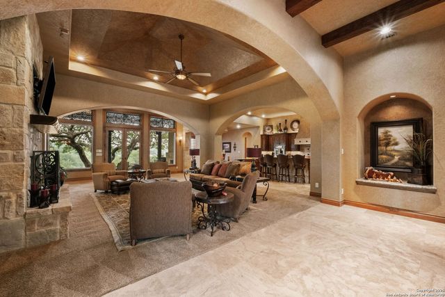 44 OAKLAND HLS, Boerne, TX 78006