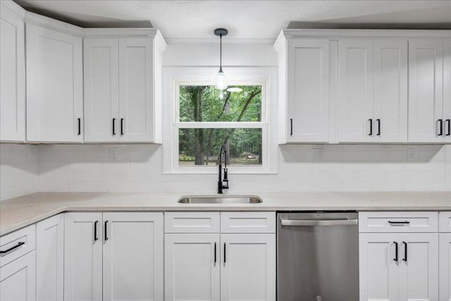 181 Oakdale DR, Boones Mill, VA 24065
