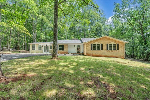 181 Oakdale DR, Boones Mill, VA 24065