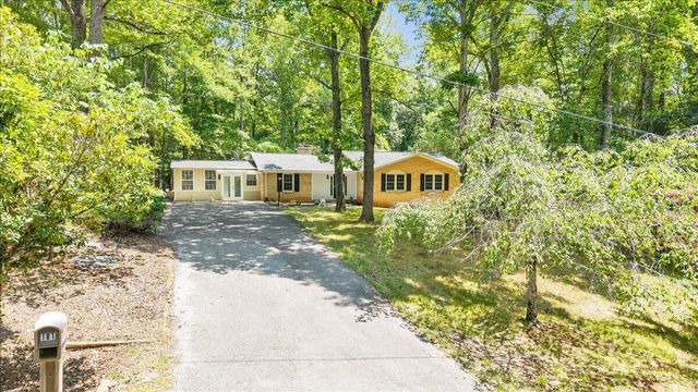 181 Oakdale DR, Boones Mill, VA 24065
