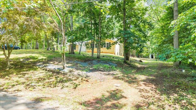 181 Oakdale DR, Boones Mill, VA 24065