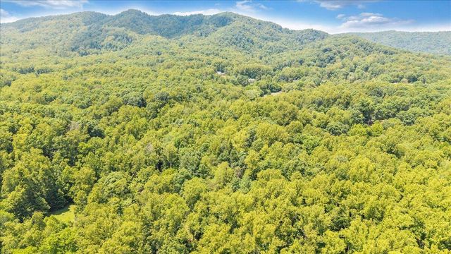 181 Oakdale DR, Boones Mill, VA 24065