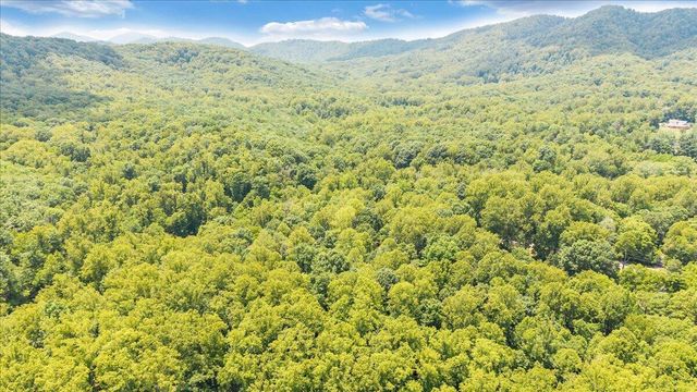 181 Oakdale DR, Boones Mill, VA 24065