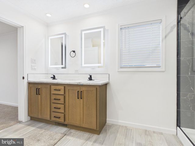 170 TIMBER CREST DR, York, PA 17408