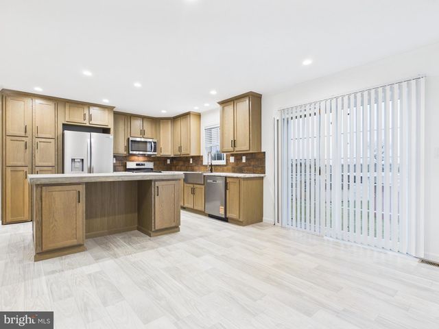 170 TIMBER CREST DR, York, PA 17408