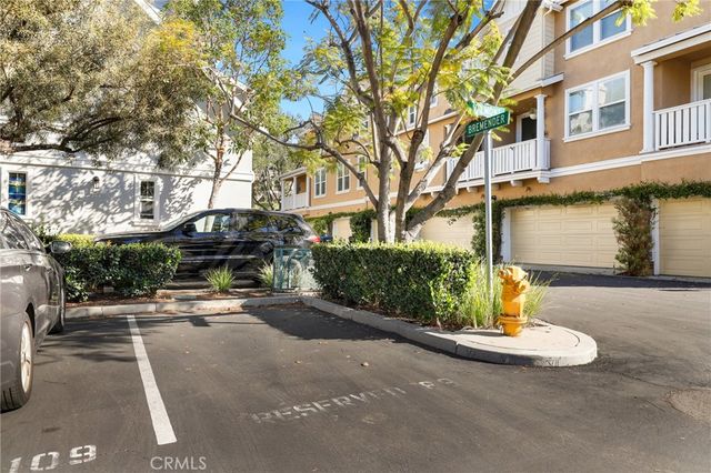 52 Valmont Way, Ladera Ranch, CA 92694