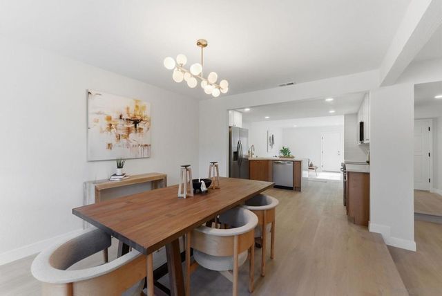 9917 Aviary Dr, San Diego, CA 92131