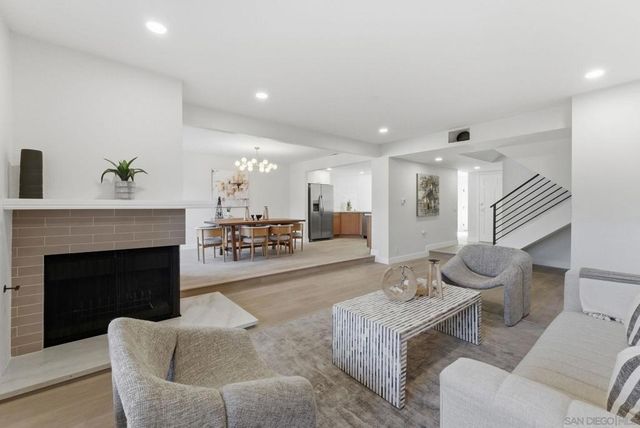 9917 Aviary Dr, San Diego, CA 92131
