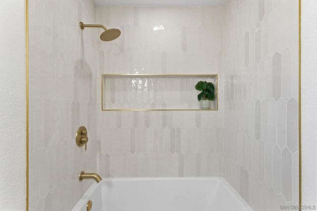 9917 Aviary Dr, San Diego, CA 92131