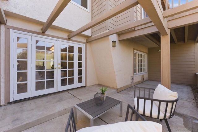 9917 Aviary Dr, San Diego, CA 92131