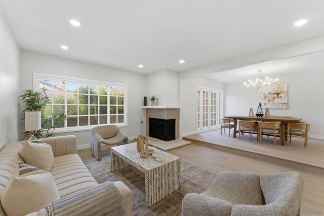 9917 Aviary Dr, San Diego, CA 92131