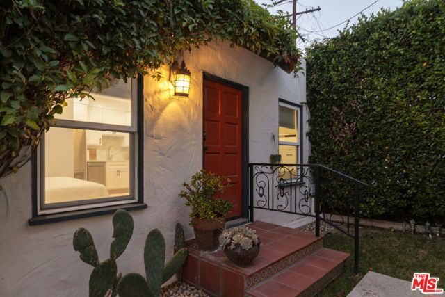 357 N Harper Avenue, Los Angeles, CA 90048