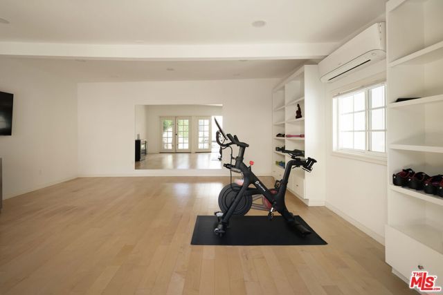 357 N Harper Avenue, Los Angeles, CA 90048