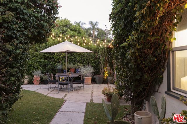 357 N Harper Avenue, Los Angeles, CA 90048