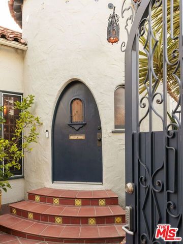 357 N Harper Avenue, Los Angeles, CA 90048