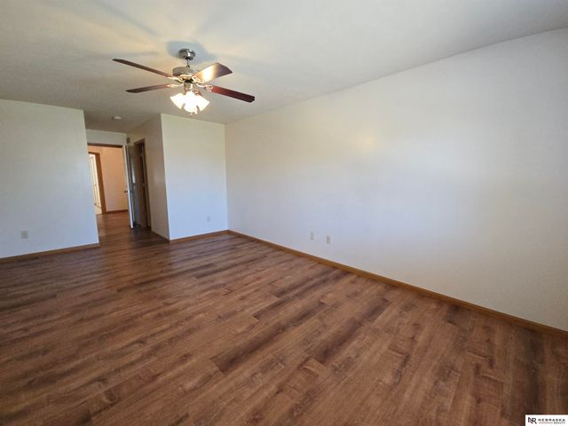927 Carlton Circle, Lincoln, NE 68512