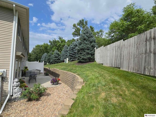 927 Carlton Circle, Lincoln, NE 68512