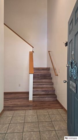 927 Carlton Circle, Lincoln, NE 68512