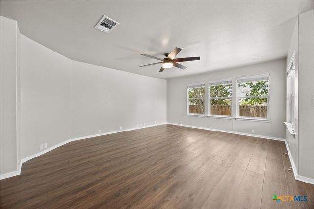785 Kingfisher Lane, Leander, TX 78641