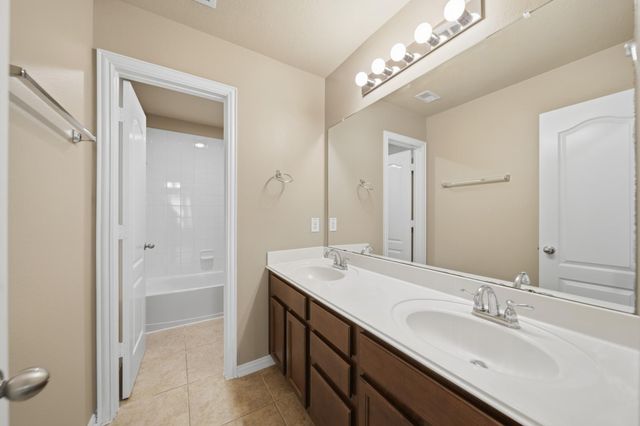 2716 Sunshade Court, Pearland, TX 77584