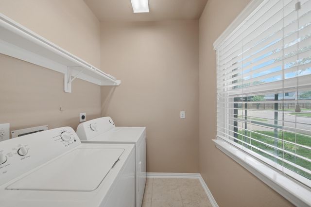 2716 Sunshade Court, Pearland, TX 77584