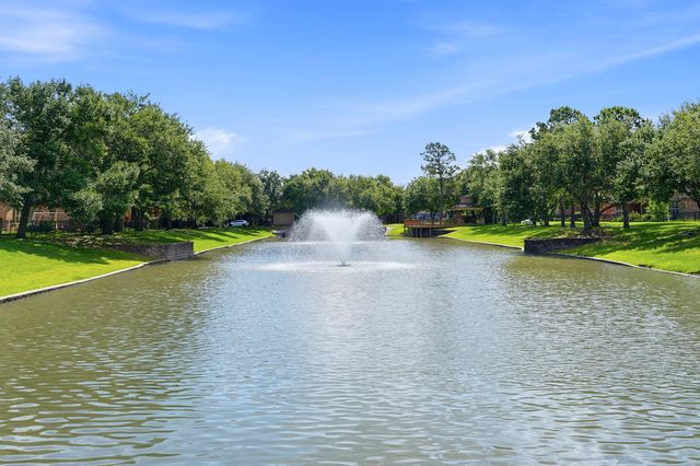 2716 Sunshade Court, Pearland, TX 77584