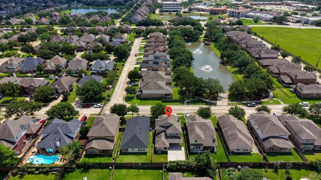 2716 Sunshade Court, Pearland, TX 77584