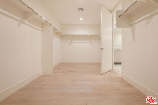 425 N Palm Drive 402, Beverly Hills, CA 90210