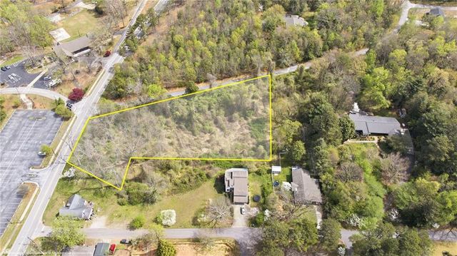 490 Maple Street, Cornelia, GA 30531