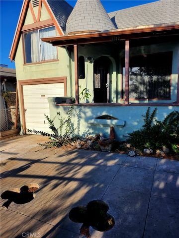 6812 S Van Ness, Los Angeles, CA 90047