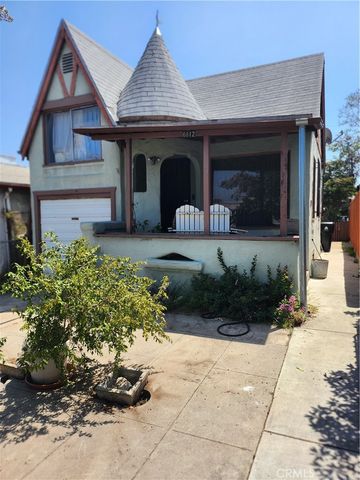 6812 S Van Ness, Los Angeles, CA 90047