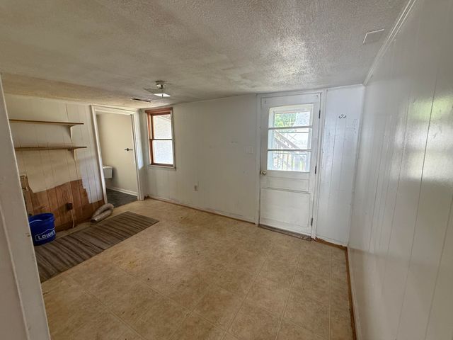 116 Front AVE, Salem, VA 24153