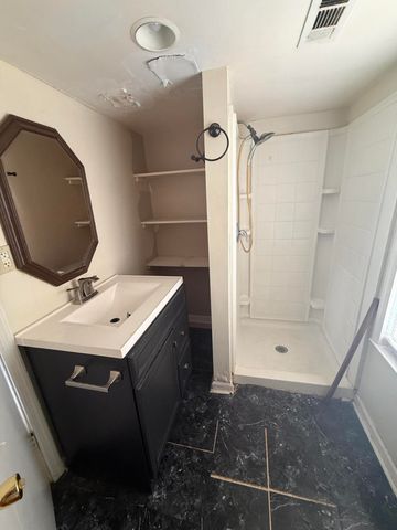 116 Front AVE, Salem, VA 24153